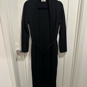 Aritzia Babaton Long sleeve cardigan w belt